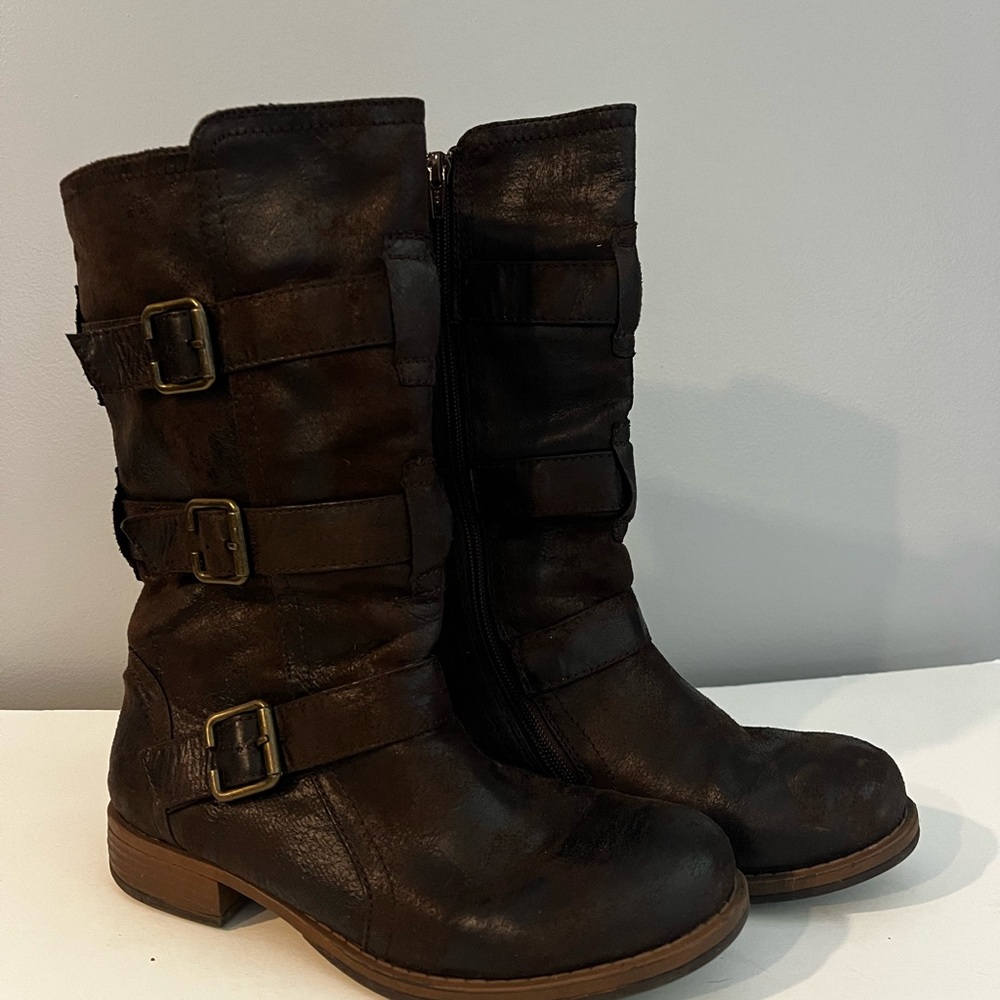 Maurice’s Brown boots 7.5